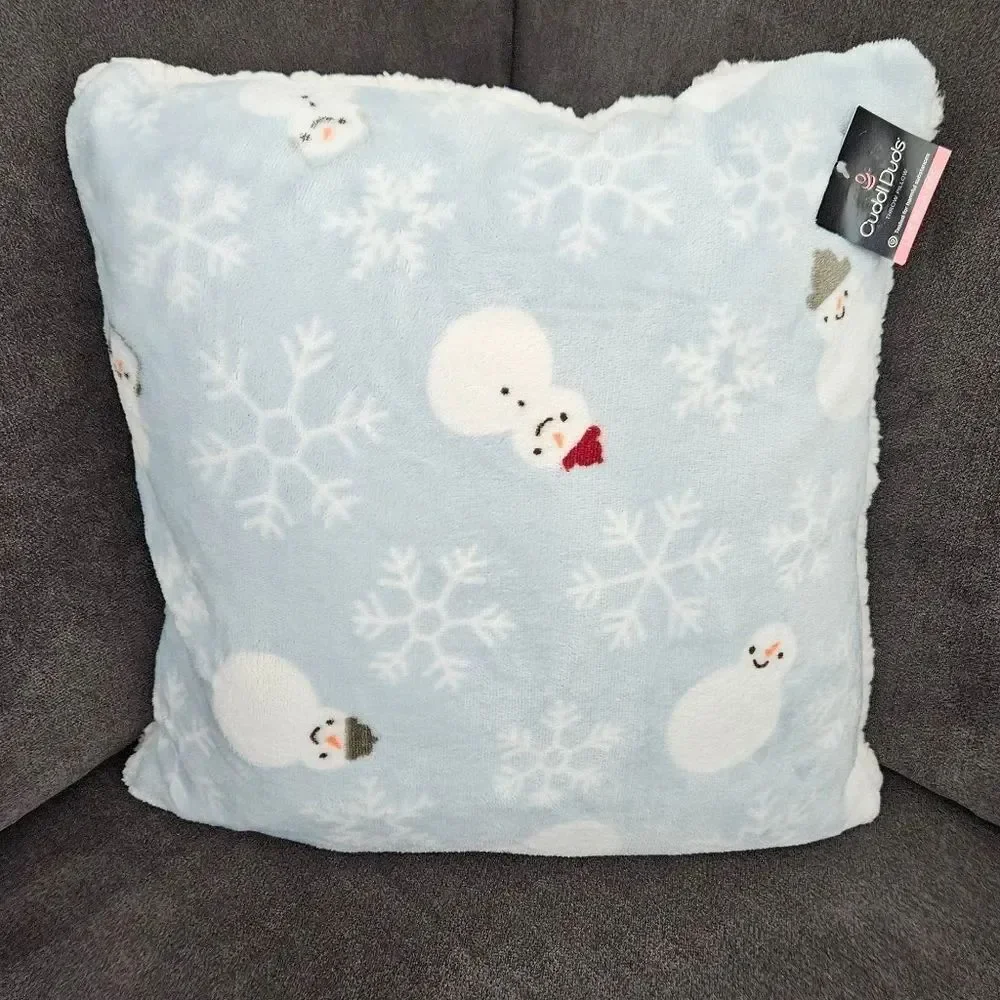 Cuddl Duds Cozy Snowman And Snowflake Throw Pillow